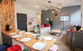 Calme En Centre Ville Appartement , Spacieux Et Renove A 50M De La Place Carnot